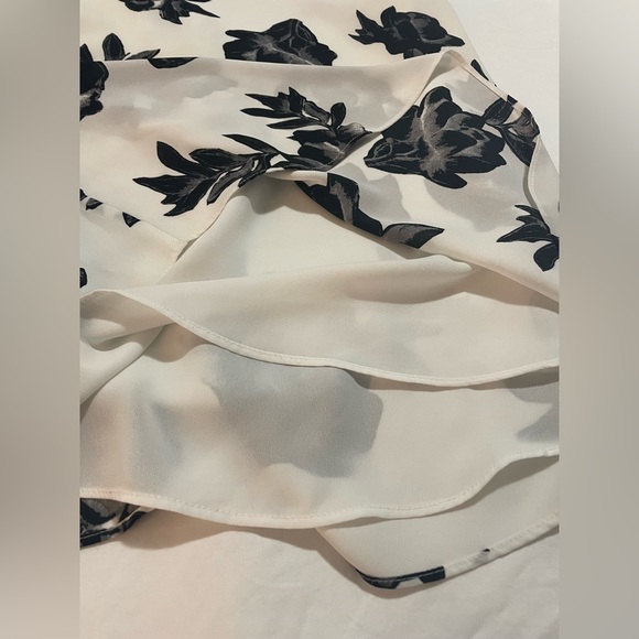 Aritzia Cami tank in US XS - Picture 4 of 9